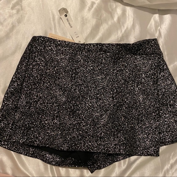 AQUA SKORT XS new with tag - Picture 1 of 4